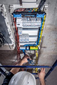Lire la suite à propos de l’article Remplacement tableau électrique à Haguenau et environs : quels sont les points essentiels à prendre en compte ?